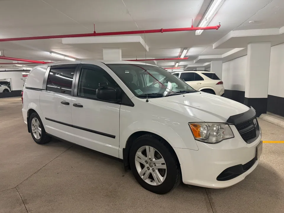 Dodge Ram Van