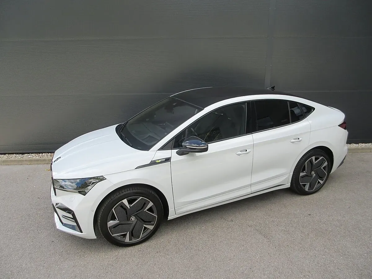 Skoda Enyaq 2023 photo 3