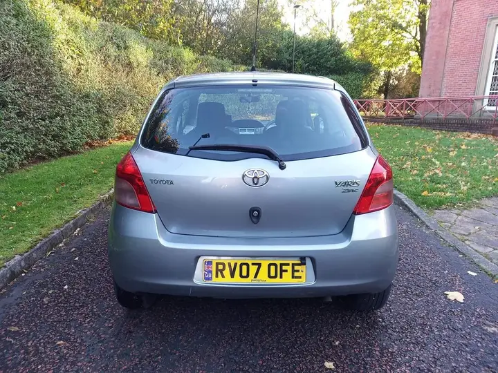 Toyota Yaris 2007 photo 5