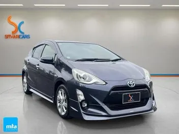 Toyota Aqua 2015 photo 2