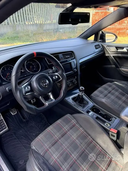 Volkswagen Golf 2014 photo 5