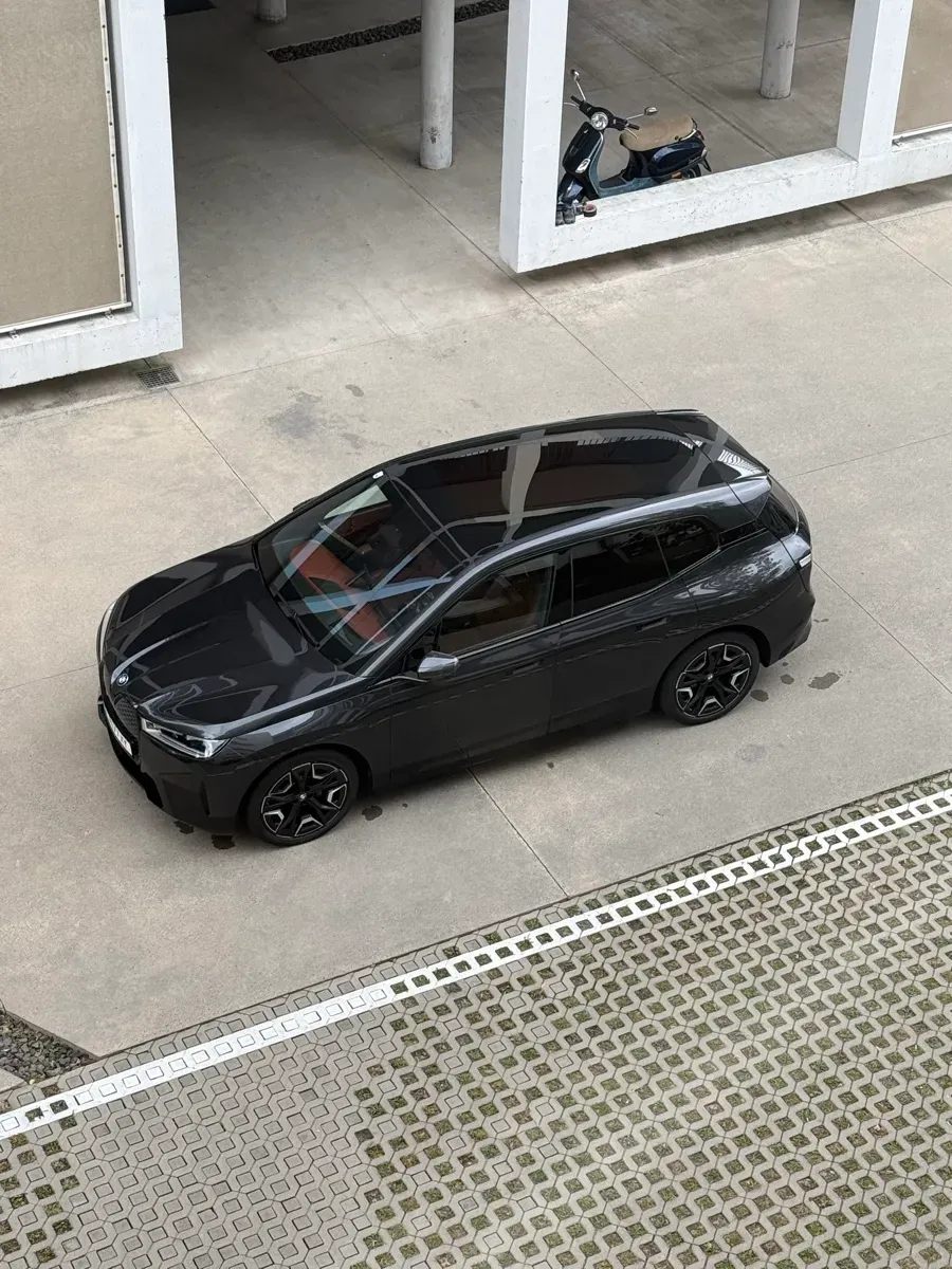 BMW Ix