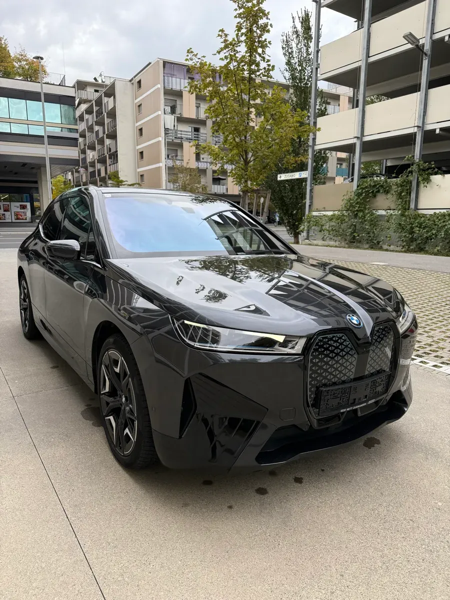 BMW Ix 2021 photo 2