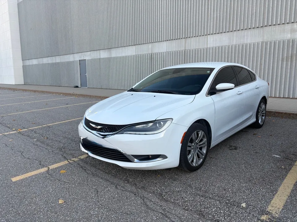 Chrysler 200-Series
