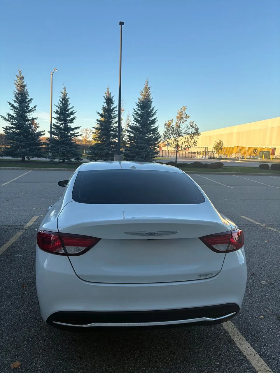 Chrysler 200-Series 2015 photo 3