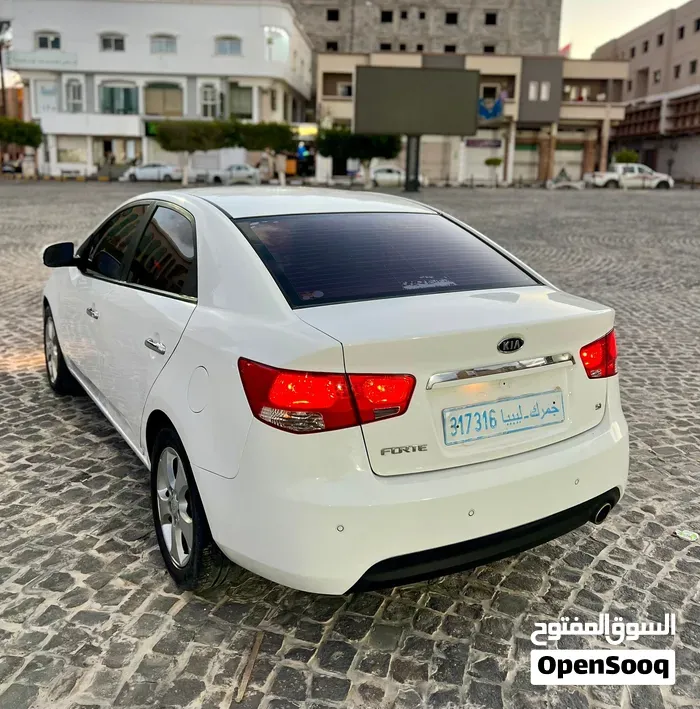 Kia Forte 2009 photo 4
