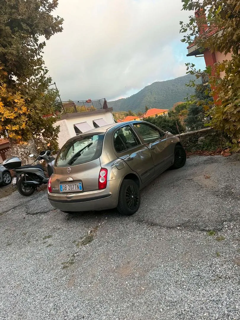 Nissan Micra 2006 photo 5
