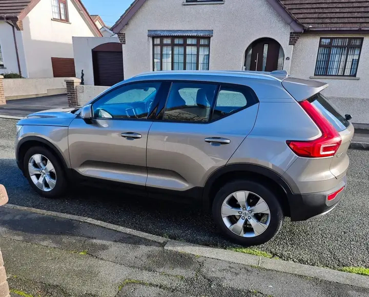 Volvo Xc40 2021 photo 2