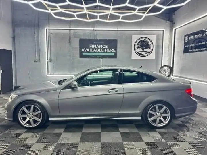 Mercedes-Benz C-Class 2015 photo 2
