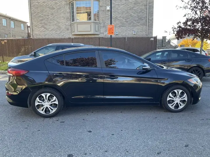 Hyundai Elantra 2017 photo 4