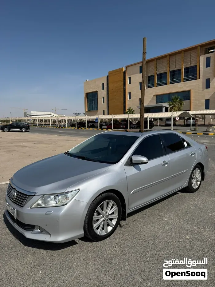Toyota Aurion 2013 photo 2