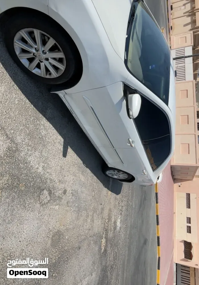 Toyota Aurion