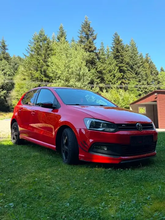 Volkswagen Polo 2013 photo 2