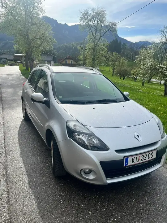 Renault Clio 2011 photo 3