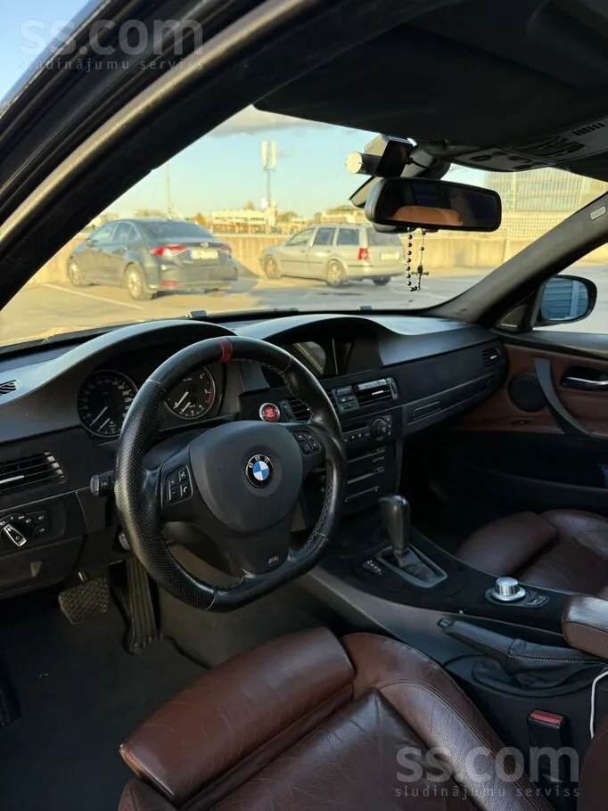 BMW E90 2006 photo 5