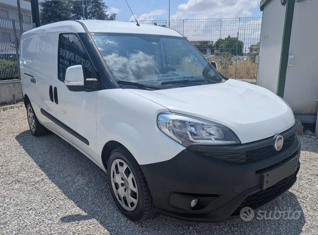 Fiat Doblo 2017 photo 2
