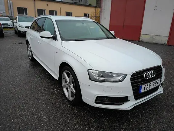 Audi A4 2015 photo 2