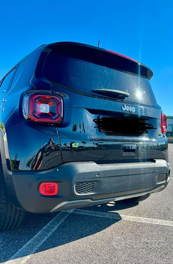 Jeep Renegade 2023 photo 2