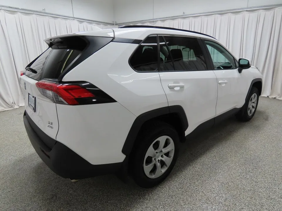 Toyota Rav4 2021 photo 3