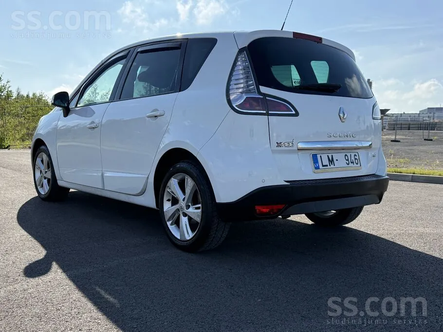 Renault Scenic 2014 photo 2