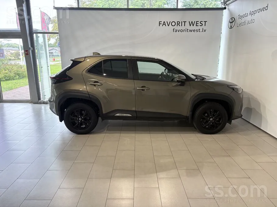 Toyota Yaris Cross 2023 photo 3