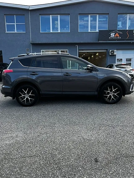 Toyota Rav4 2018 photo 3