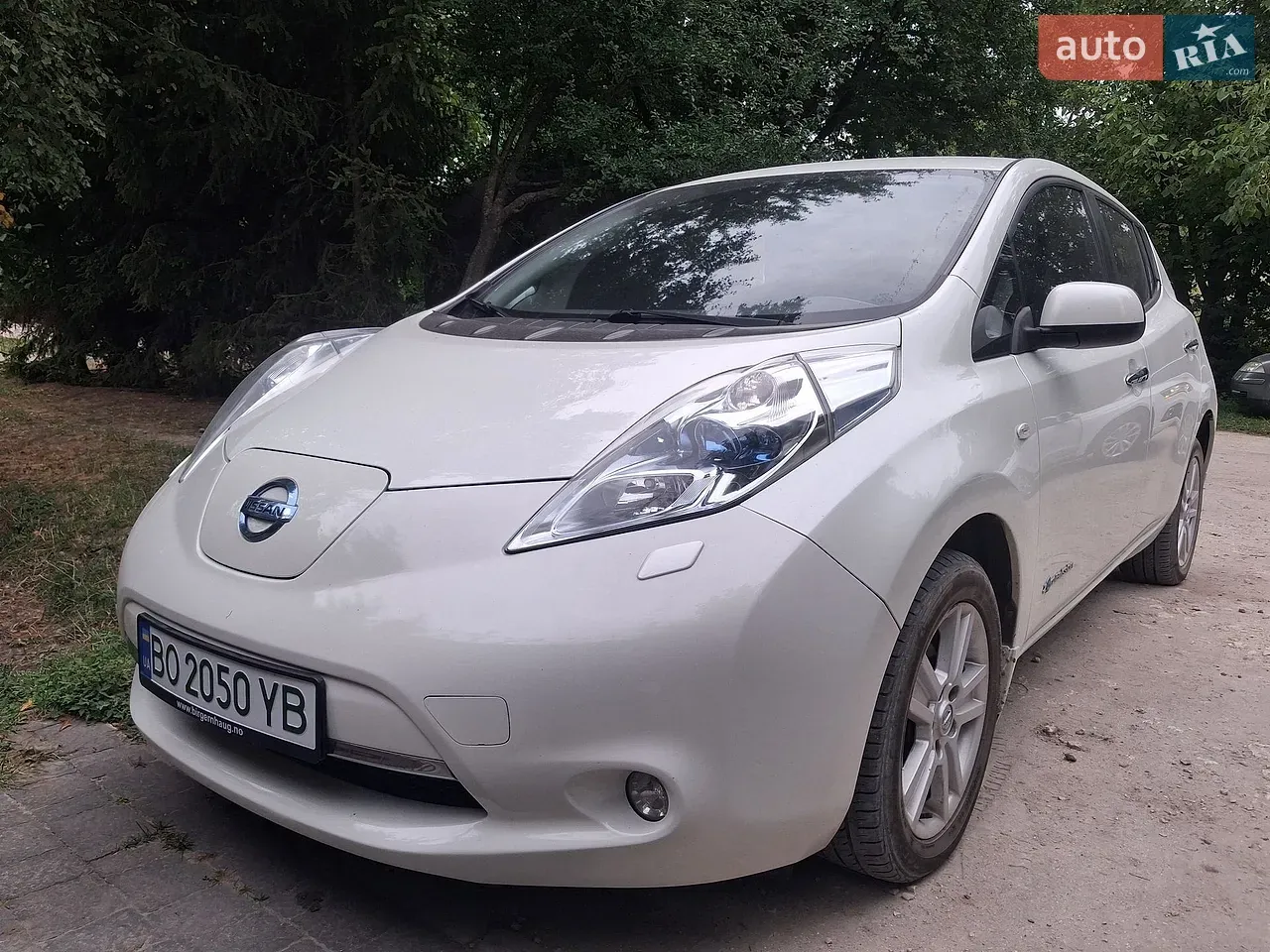 Nissan Leaf 2011 photo 4