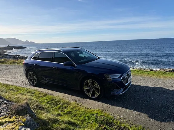 Audi E-Tron 2021 photo 2