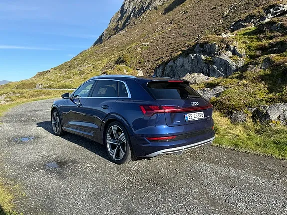 Audi E-Tron 2021 photo 4