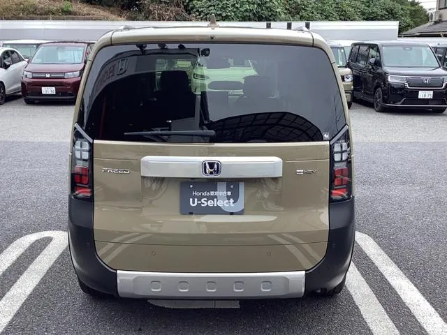 Honda Freede Cross 2025 photo 3