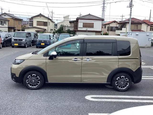 Honda Freede Cross 2025 photo 5