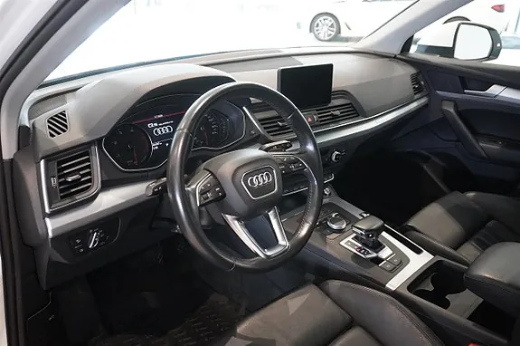 Audi Q5 2019 photo 2