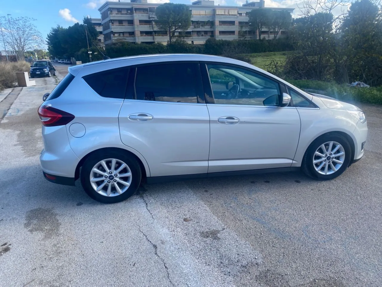 Ford C-Max 2017 photo 4