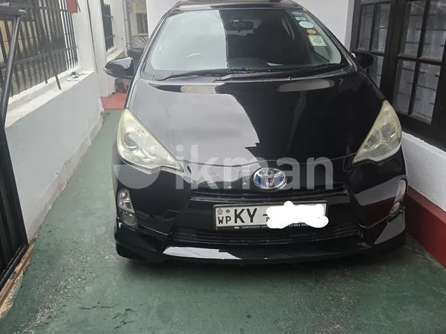 Toyota Aqua 2012 photo 3