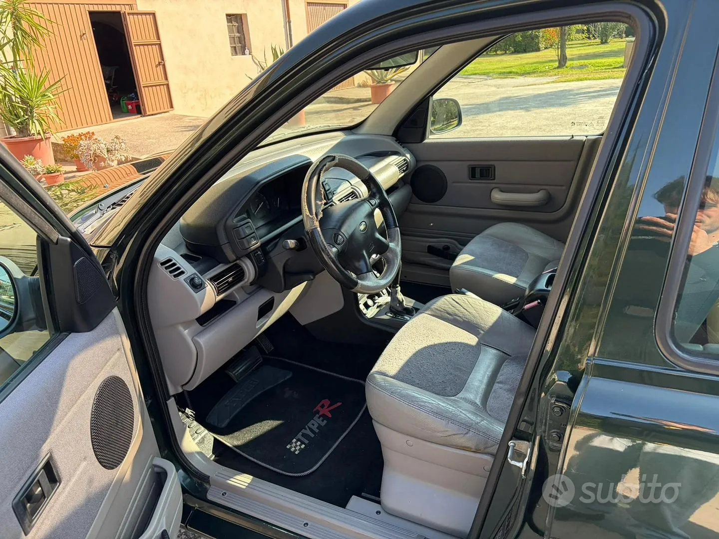 Land Rover Freelander 2004 photo 5