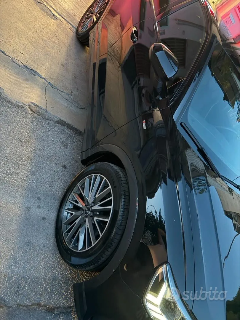 Audi Q3 2021 photo 2