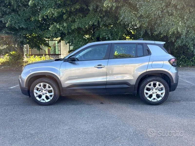 Jeep Avenger 2024 photo 2