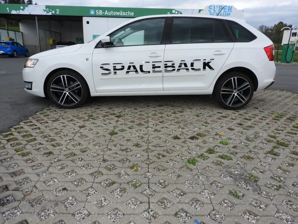 Skoda Rapid 2014 photo 3