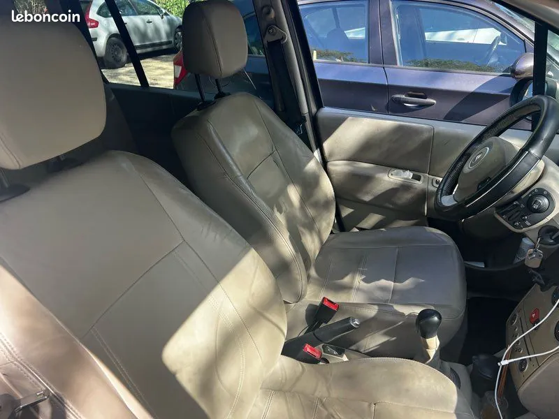 Renault Grand Modus 2009 photo 2