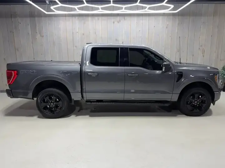 Ford F-150 2022 photo 2