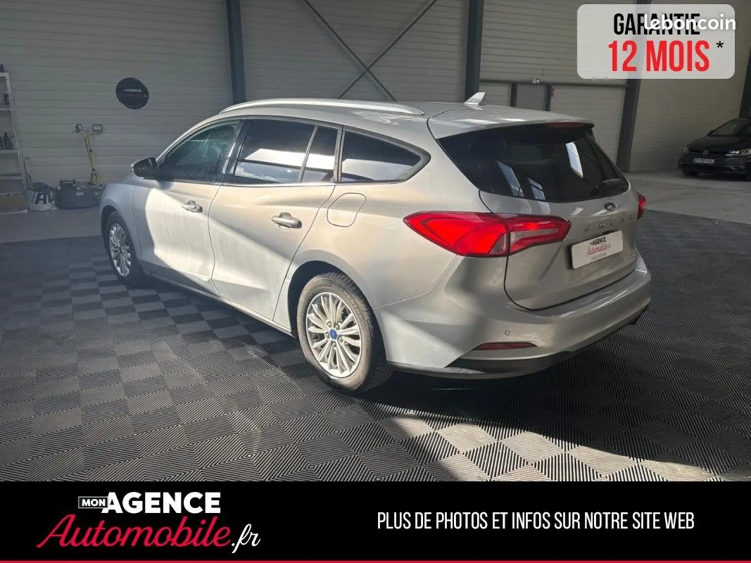Ford Focus 2022 photo 3