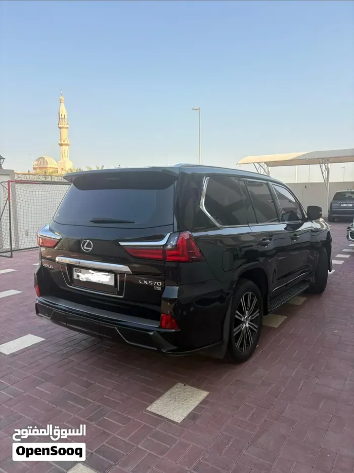 Lexus Lx 2018 photo 2