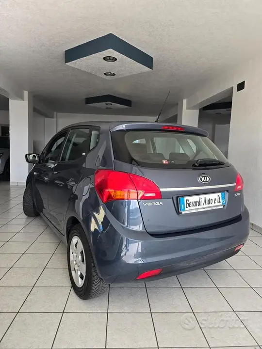 Kia Venga 2016 photo 2