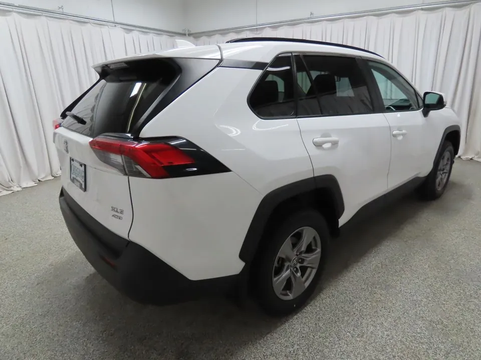 Toyota Rav4 2025 photo 3