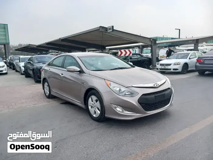Hyundai Sonata 2012 photo 2