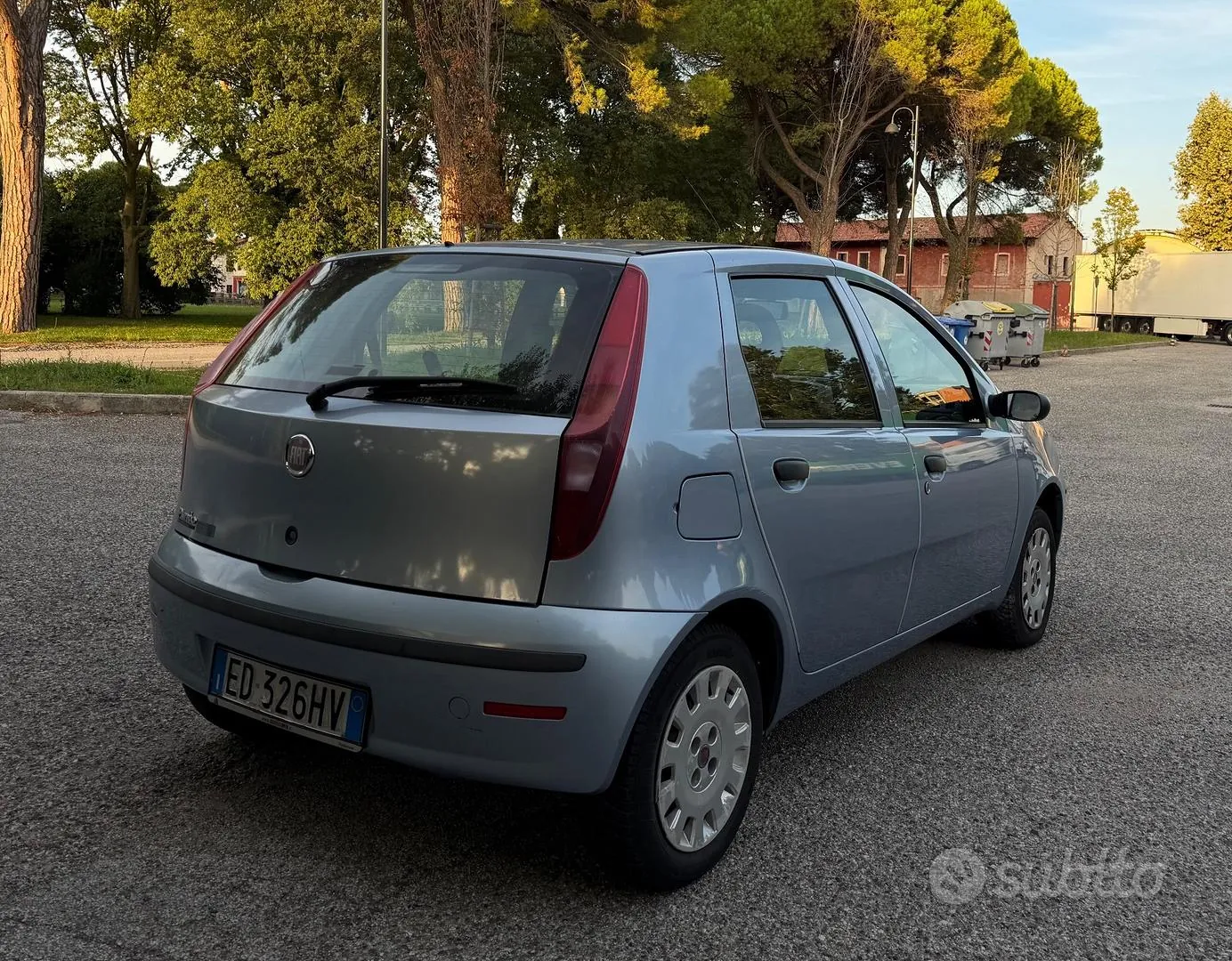 Fiat Punto 2010 photo 3