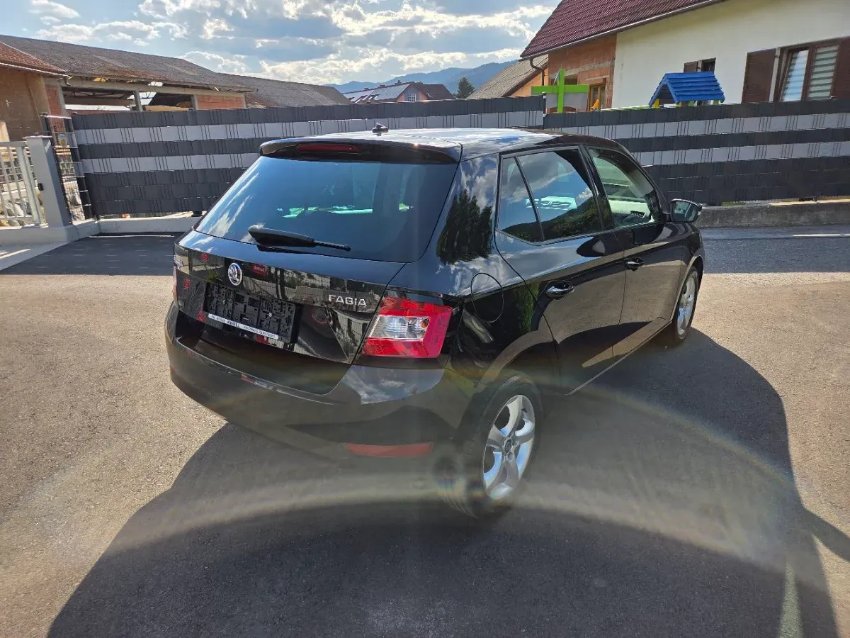 Skoda Fabia 2019 photo 3