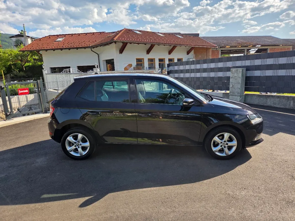 Skoda Fabia 2019 photo 2