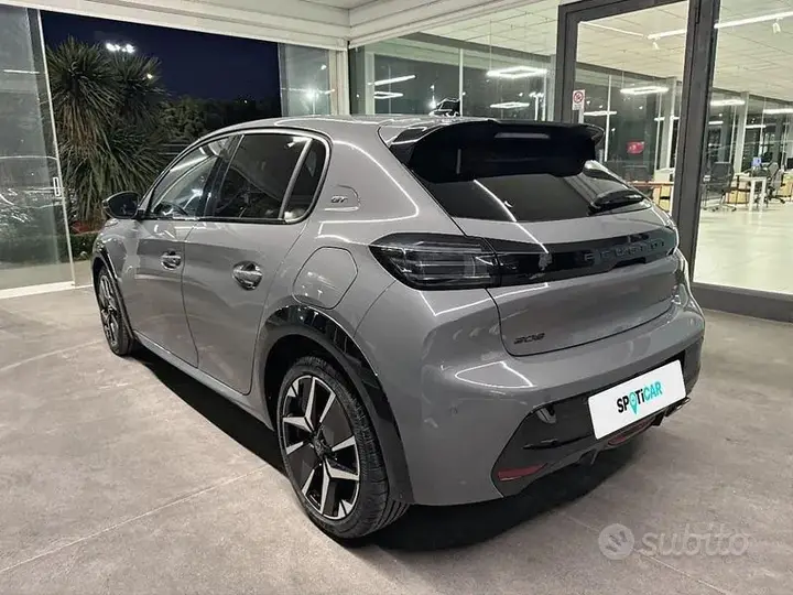 Peugeot 208 2025 photo 3