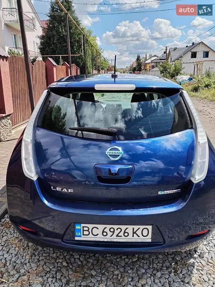 Nissan Leaf 2016 photo 2